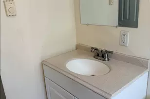 986 Quinnipiac Ave, New Haven, CT 06513 - Photo 10
