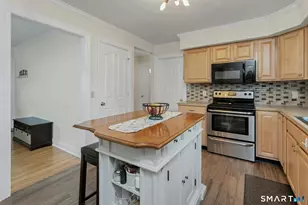 29 Chatham Dr, Norwalk, CT 06854 - Photo 14