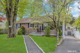 29 Chatham Dr, Norwalk, CT 06854 - Photo 4