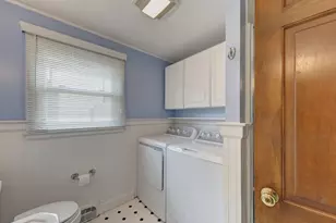 62 Butternut Cir, Wethersfield, CT 06109 - Photo 16