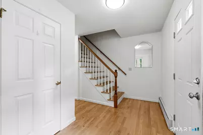28 Green Woods Lane, Farmington, CT 06085 - Photo 4