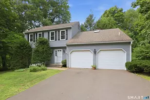 28 Green Woods Ln, Farmington, CT 06085 - Photo 2