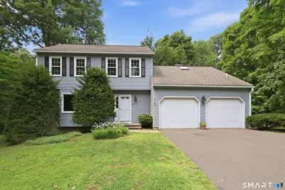 28 Green Woods Lane, Farmington, CT 06085 - Photo 1