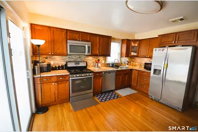 765 Birmingham Street, Bridgeport, CT 06606 - Photo 6