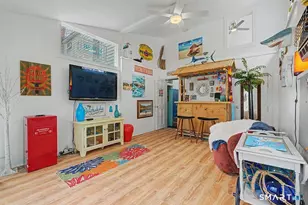 70 Browns Ln, Old Lyme, CT 06371 - Photo 10