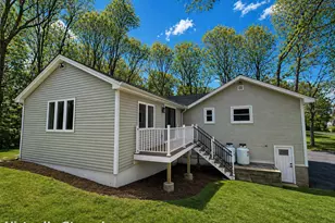 96 Robin Cir, Tolland, CT 06084 - Photo 6
