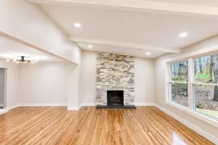 96 Robin Cir, Tolland, CT 06084 - Photo 8