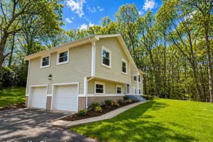 96 Robin Cir, Tolland, CT 06084 - Photo 4