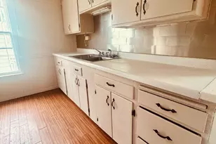 59 Green St, Waterbury, CT 06708 - Photo 2