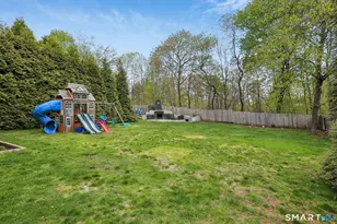 75 Parkway Dr, Trumbull, CT 06611 - Photo 28