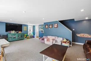 75 Parkway Dr, Trumbull, CT 06611 - Photo 14