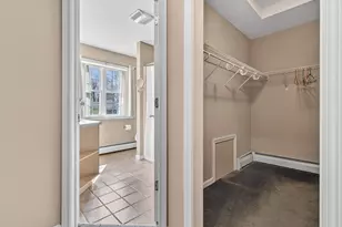 11 Cottage Ln, East Lyme, CT 06357 - Photo 16