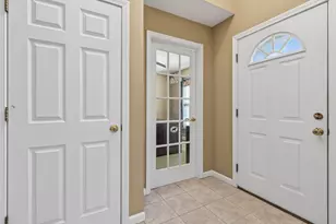 11 Cottage Ln, East Lyme, CT 06357 - Photo 2