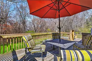 11 Cottage Ln, East Lyme, CT 06357 - Photo 30