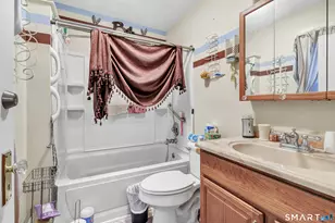 327 Shelton Ave, New Haven, CT 06511 - Photo 16