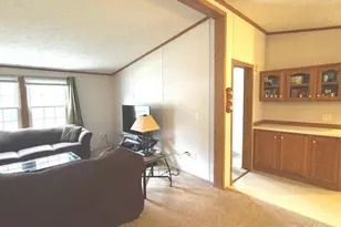 11 Circle Dr, Windham, CT 06256 - Photo 4