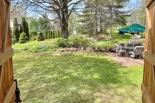 213 Hart St, Berlin, CT 06037 - Photo 10