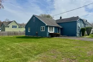 11 Hale St, Westport, CT 06880 - Photo 2