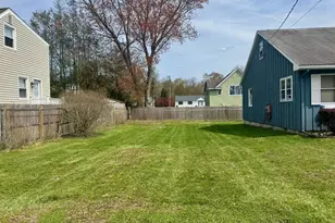 11 Hale St, Westport, CT 06880 - Photo 4