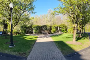 1 King Philip Dr, West Hartford, CT 06117 - Photo 2