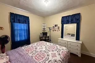 94-96 Hillside Ave, Hartford, CT 06106 - Photo 6