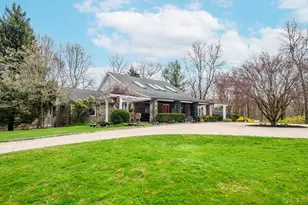 58 Woodchuck Ln, Ridgefield, CT 06877 - Photo 4