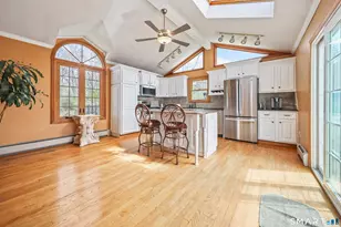 211 Cedar Mountain Rd, Thomaston, CT 06787 - Photo 2
