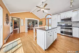 211 Cedar Mountain Rd, Thomaston, CT 06787 - Photo 8