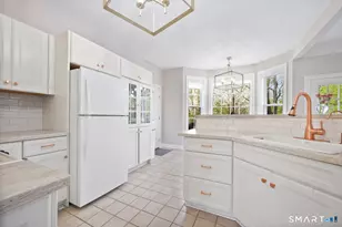 44 Cricket Ln, Fairfield, CT 06825 - Photo 6