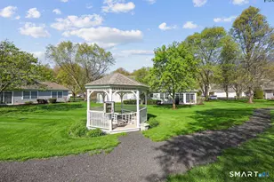 65 Henley Way, West Hartford, CT 06117 - Photo 32