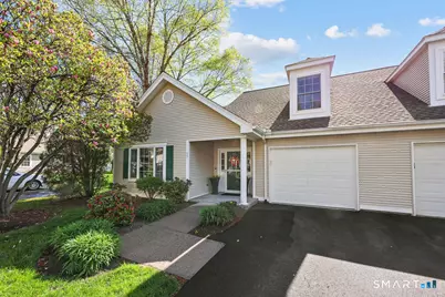 65 Henley Way #65, West Hartford, CT 06117 - Photo 2