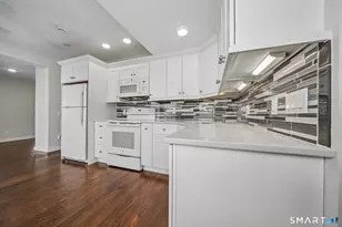 10 Wells Ave, Stamford, CT 06902 - Photo 4