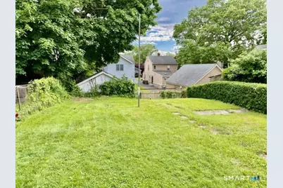 10 Wells Avenue #A, Stamford, CT 06902 - Photo 26
