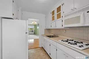 91 Strawberry Hill Ave, Stamford, CT 06902 - Photo 8