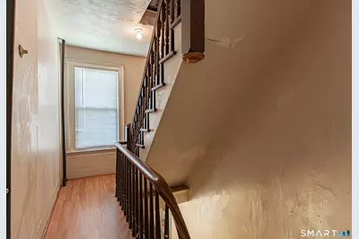 34 Queen Street, Meriden, CT 06451 - Photo 18