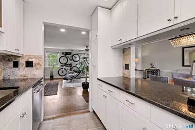 128 Putnam Park #128, Greenwich, CT 06830 - Photo 8