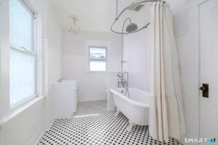 37 Harriet St, Norwalk, CT 06851 - Photo 18