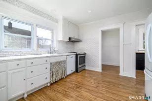 37 Harriet St, Norwalk, CT 06851 - Photo 12