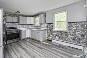 25 Catherine St, West Haven, CT 06516 - Photo 8