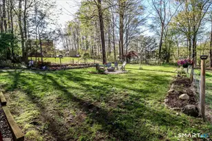 6 Ta'agan St, Danbury, CT 06811 - Photo 36