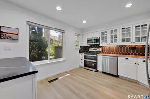 1 Maple Ln, Avon, CT 06001 - Photo 4