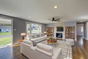 7 Hillscrest Rd, Plainville, CT 06062 - Photo 4