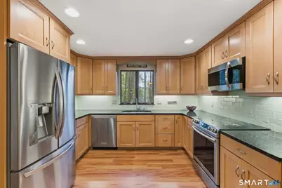37 Tall Wood Hollow, Avon, CT 06001 - Photo 10