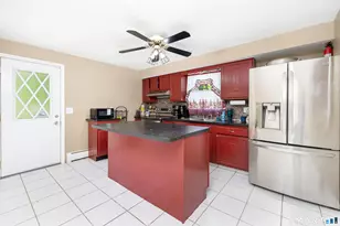 118 Norton St, Waterbury, CT 06708 - Photo 6