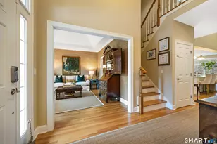 305 Richmond Glen Dr, Cheshire, CT 06410 - Photo 4