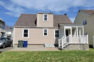 457 Summit St, Bridgeport, CT 06606 - Photo 2