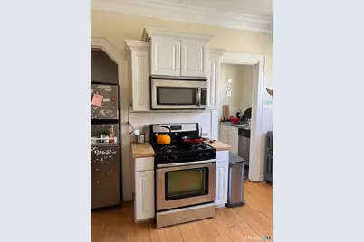 826 Orange Street #2, New Haven, CT 06511 - Photo 4