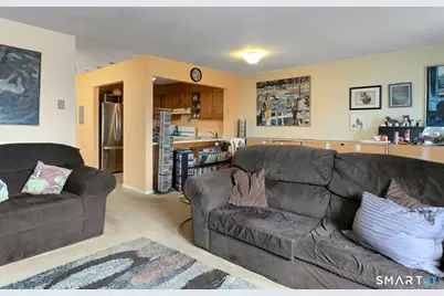 697 Cove Road #2D, Stamford, CT 06902 - Photo 4