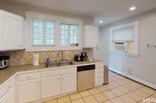 432 Norton Pkwy, New Haven, CT 06511 - Photo 6