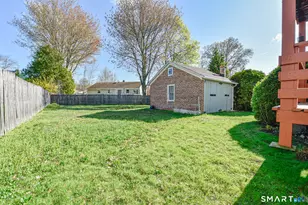 146 Warsaw St, Fairfield, CT 06825 - Photo 20